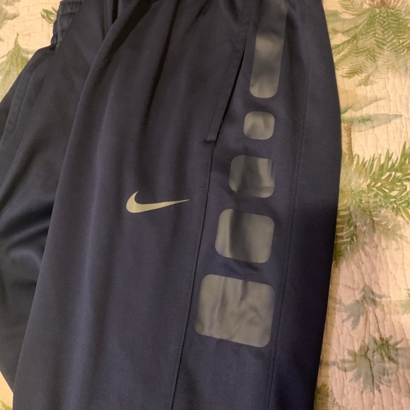 nike navy thermafit sweatpants - Picture 3 of 5